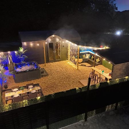 The Lodge At The Outside Inn Mountfield Esterno foto