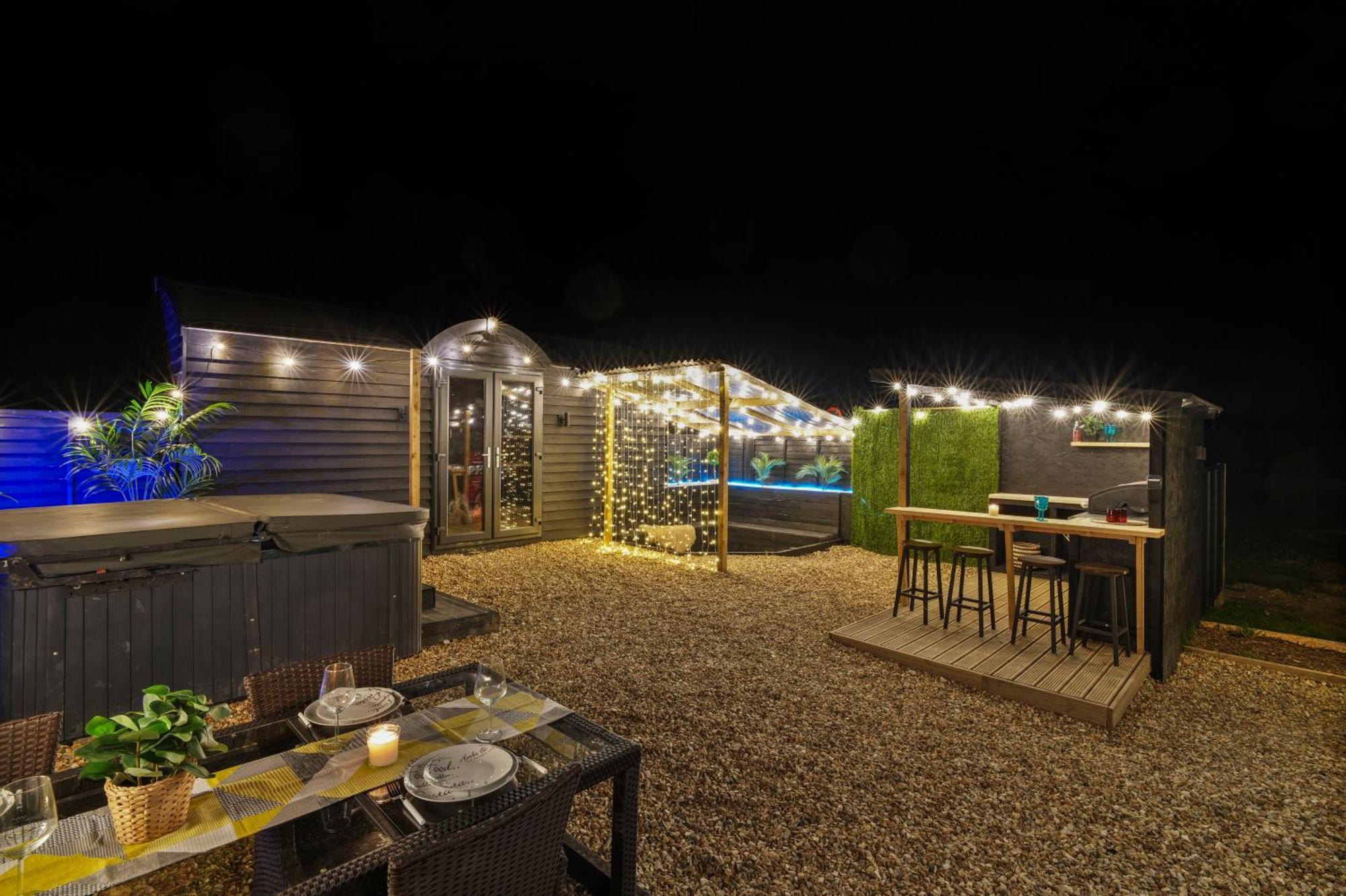 The Lodge At The Outside Inn Mountfield Esterno foto
